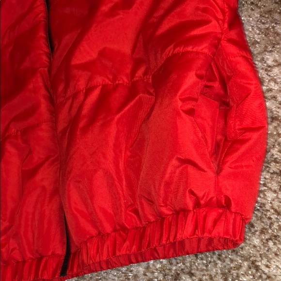 Red puffer jacket - Picture 5 of 7